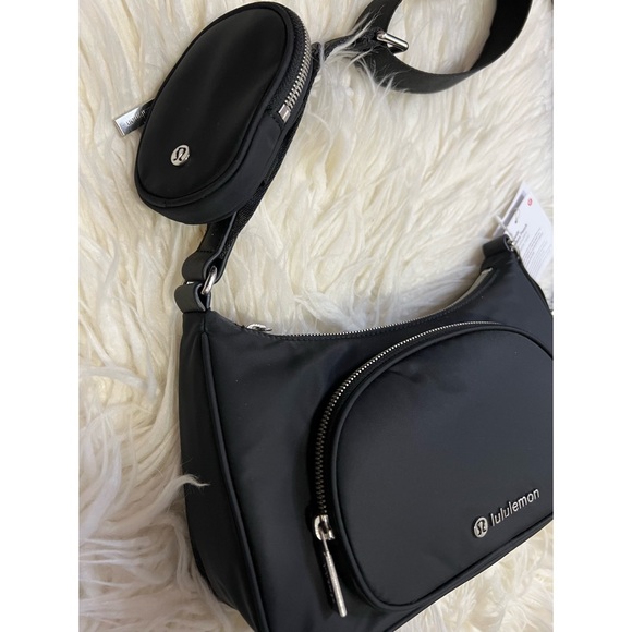 Lululemon crossbody with nano pouch in color black
RARE AND BRAND NEW - Picture 4 of 6